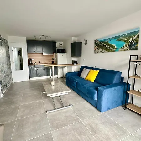 Sublime With Large Terrace And Pool Apartmán *