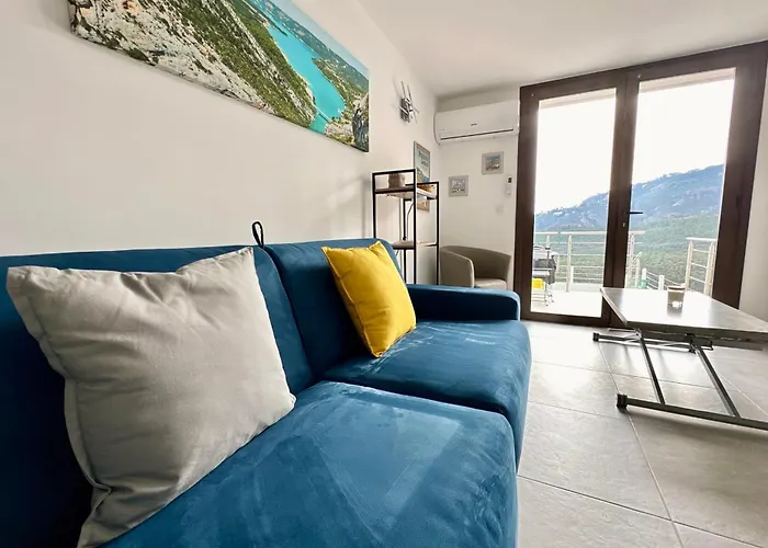 Apartmán Sublime With Large Terrace And Pool Mandelieu