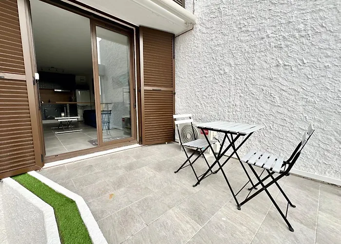Sublime With Large Terrace And Pool 公寓 Mandelieu